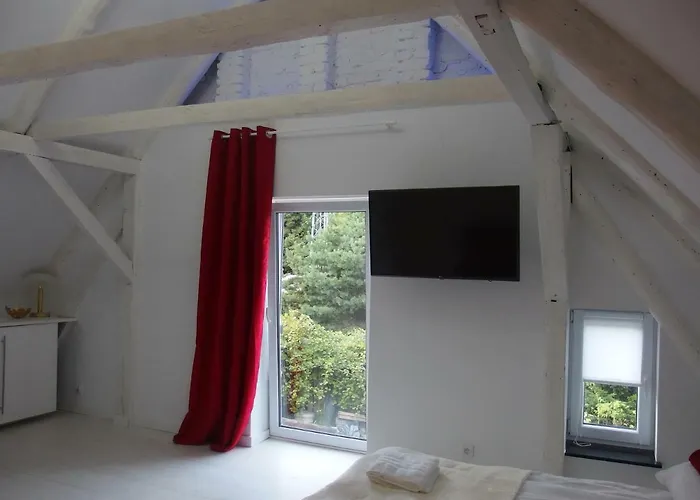 Jagodowy Dwor * 亚斯塔尔尼亚